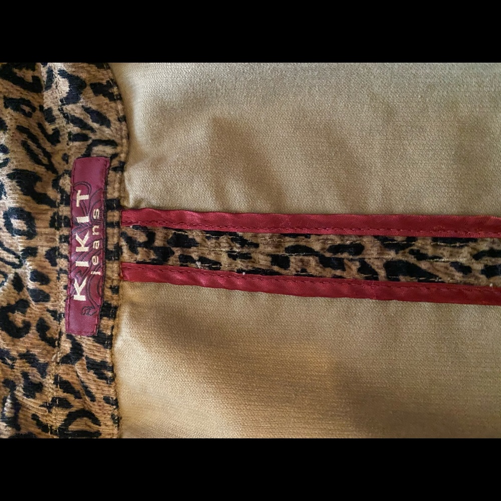 Blazer - Picture 4 of 8